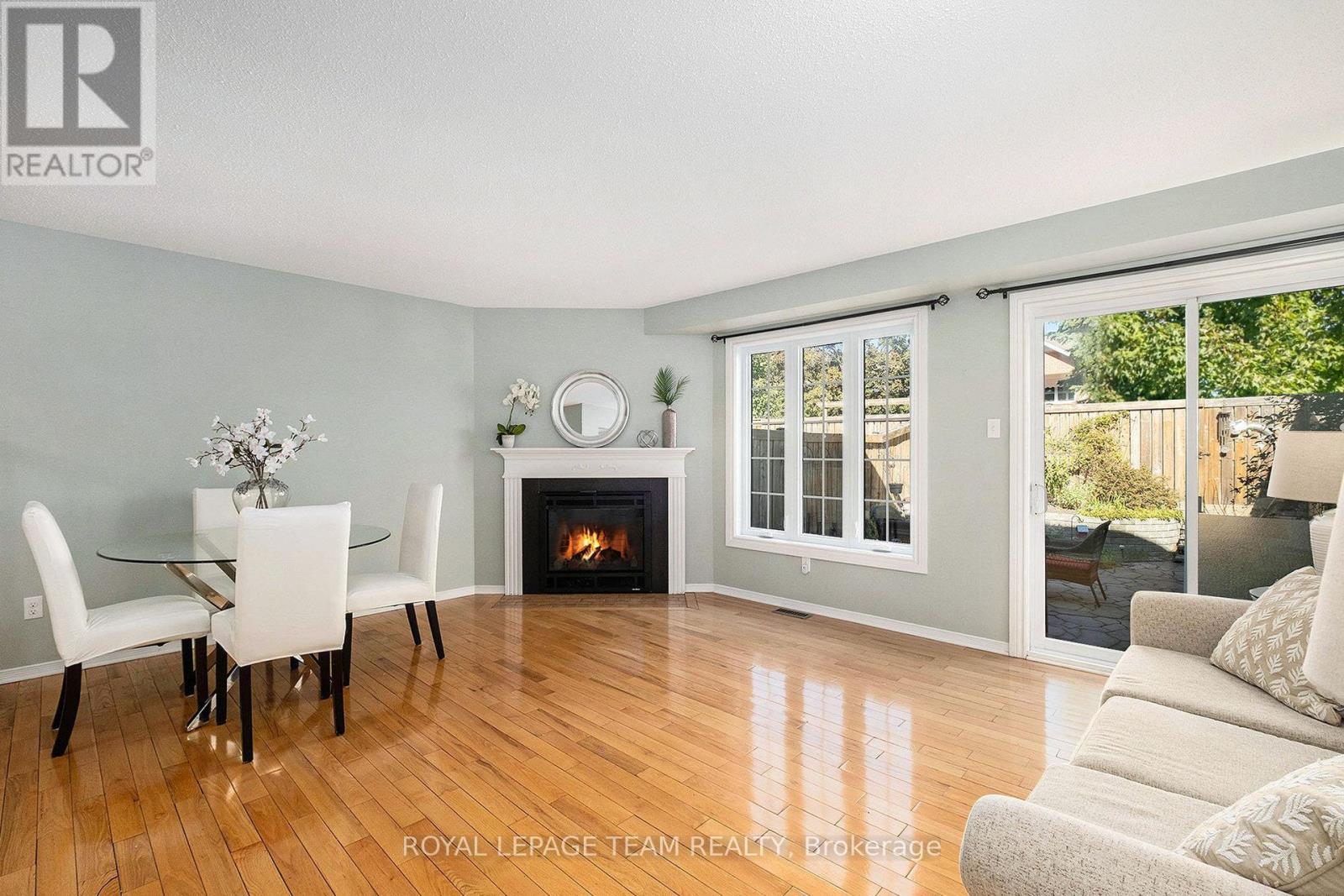 93 Royal Oak Court Court, Ottawa, Ontario  K1T 3N9 - Photo 14 - X12445100