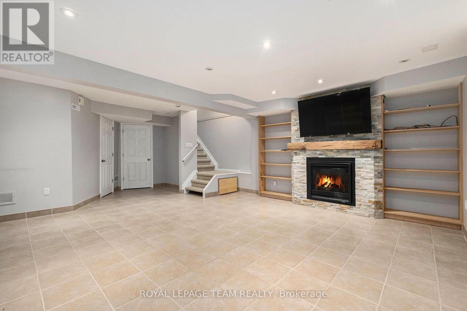 93 Royal Oak Court Court, Ottawa, Ontario  K1T 3N9 - Photo 29 - X12445100