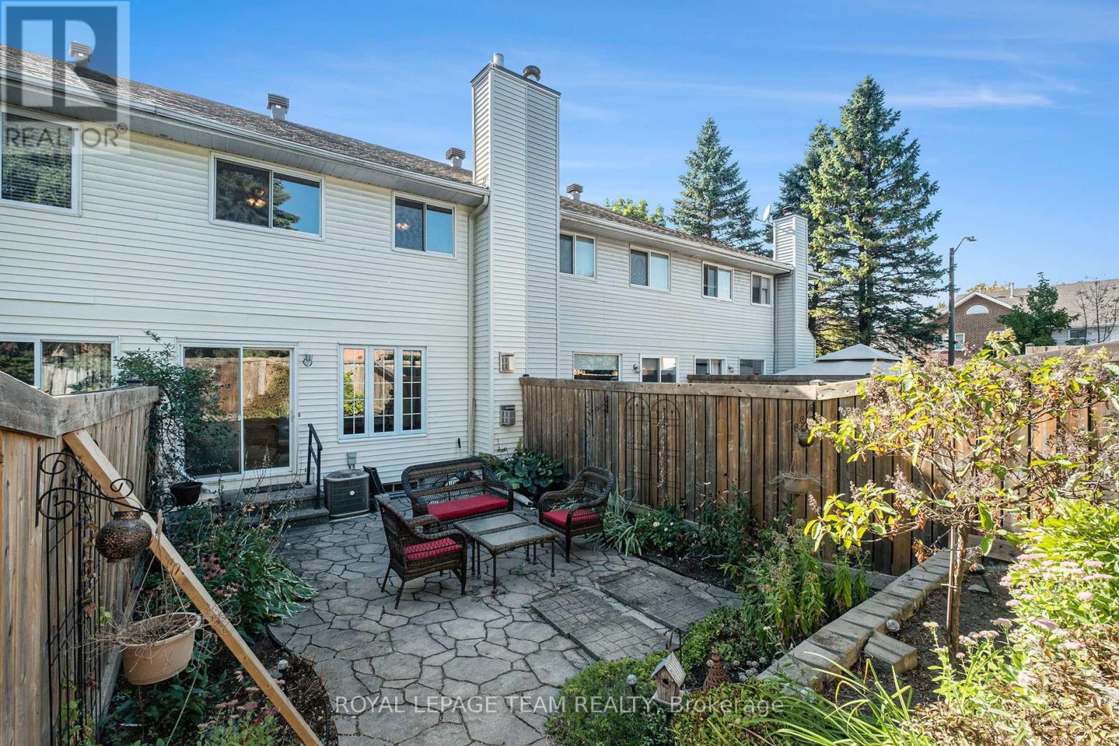 93 Royal Oak Court Court, Ottawa, Ontario  K1T 3N9 - Photo 23 - X12445100
