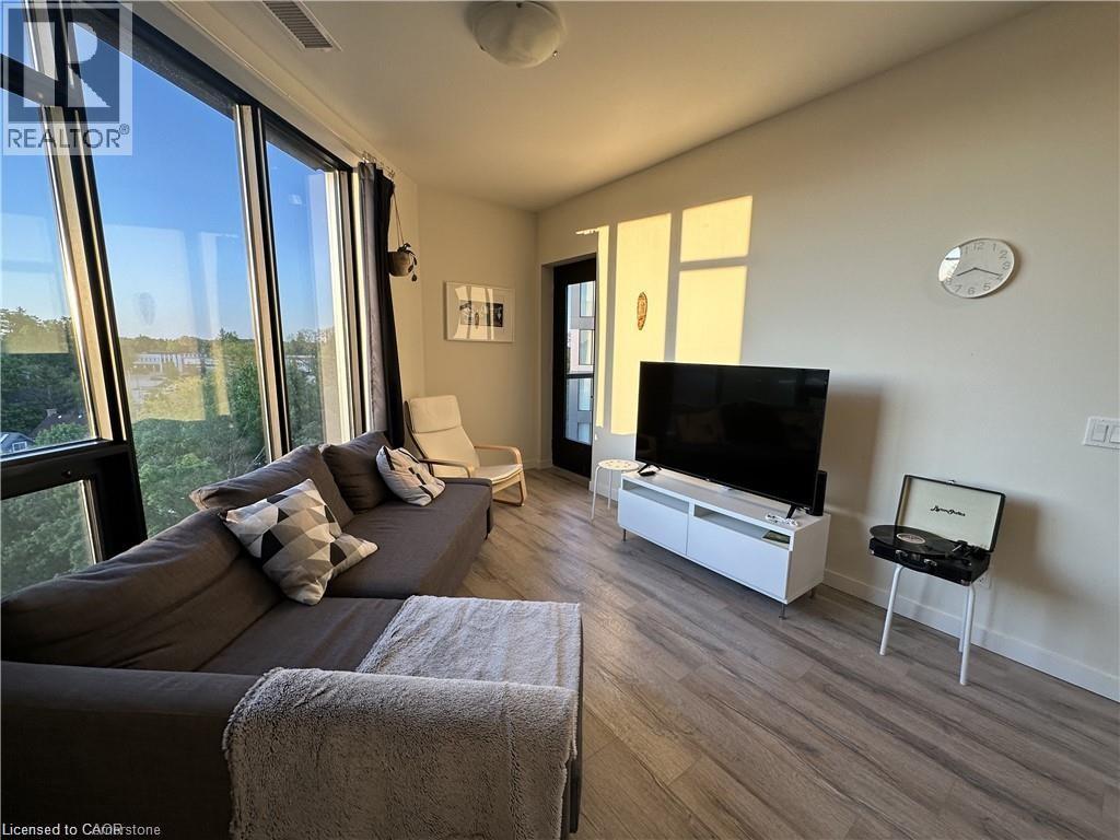 690 King Street W Unit# 524, Kitchener, Ontario  M5B 2C2 - Photo 2 - 40778501