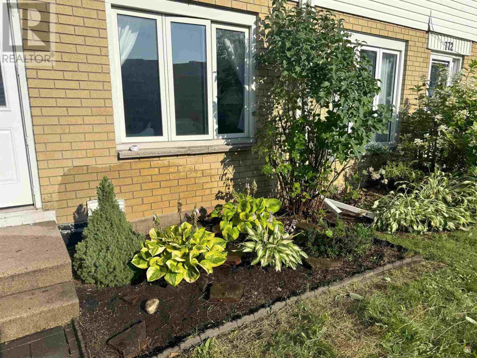 774 Pine St, Sault Ste. Marie, Ontario  P6B 3G1 - Photo 2 - SM252343