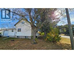 4529 44 Street, Castor, Ca