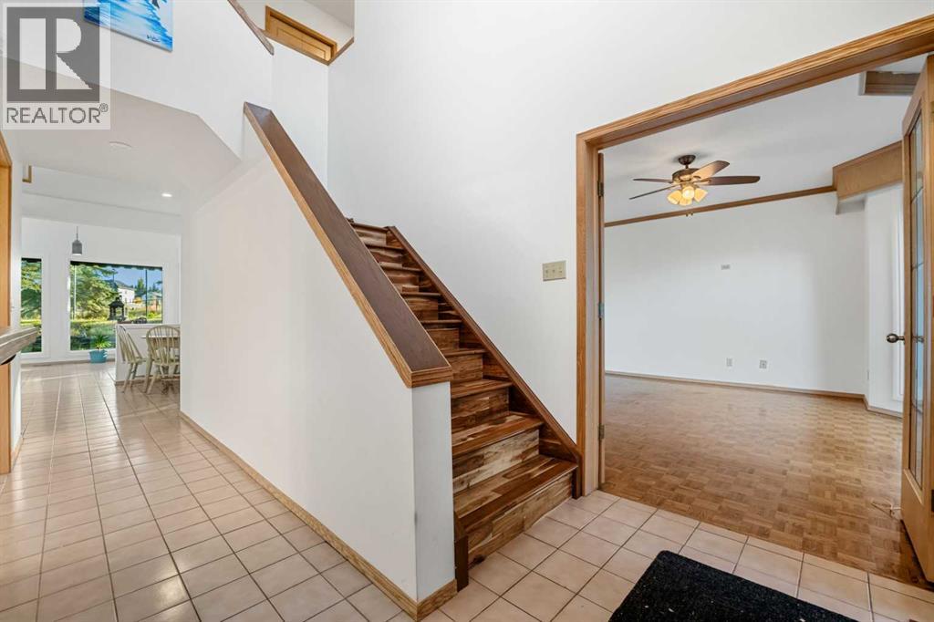 907 Shawnee Drive Sw, Calgary, Alberta  T2Y 2G8 - Photo 21 - A2263758