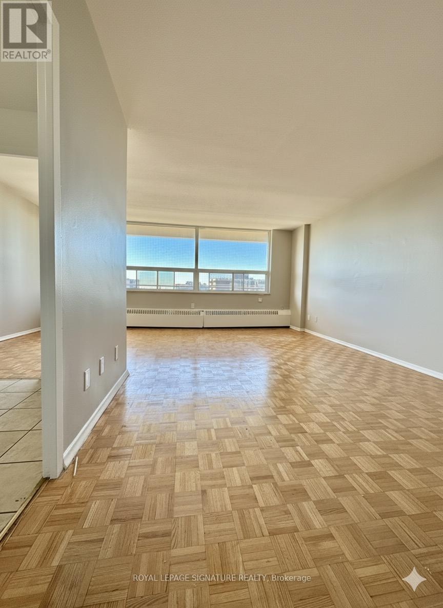 1504 - 6200 Bathurst Street, Toronto, Ontario  M2R 2A3 - Photo 3 - C12442997