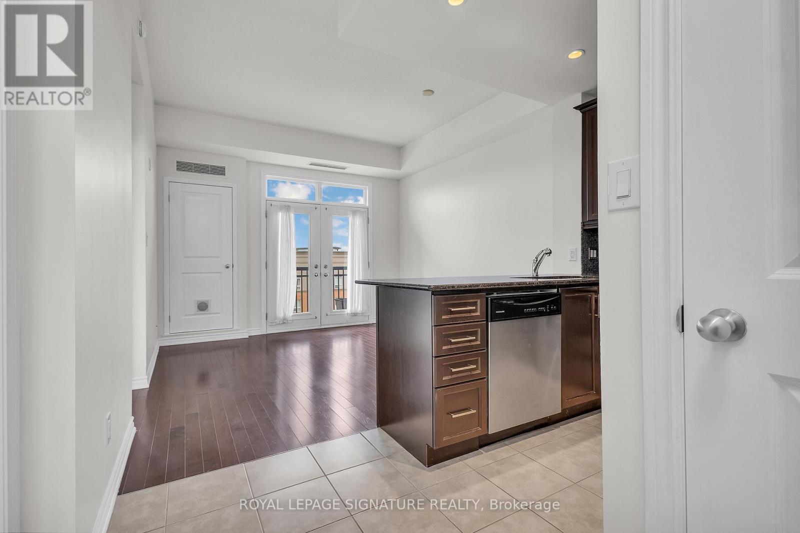 504 - 5327 Upper Middle Road W, Burlington, Ontario  L7L 0E9 - Photo 10 - W12459217