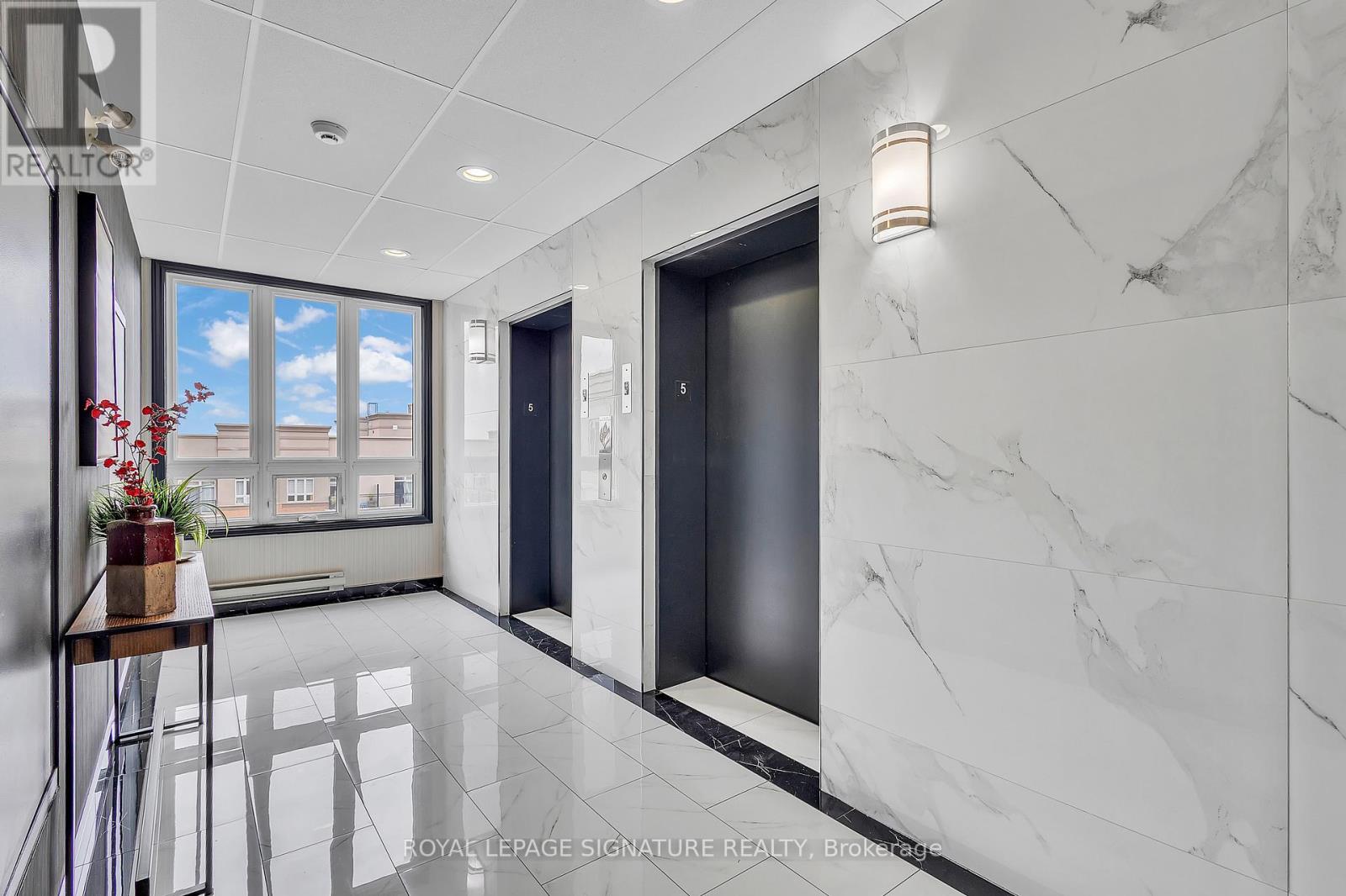 504 - 5327 Upper Middle Road W, Burlington, Ontario  L7L 0E9 - Photo 8 - W12459217
