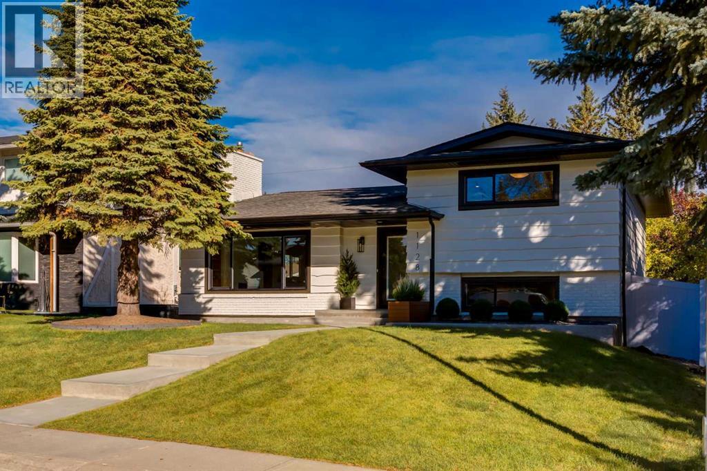 1128 Lake Sylvan Place Se, Calgary, Alberta  T2J 2P6 - Photo 2 - A2263469