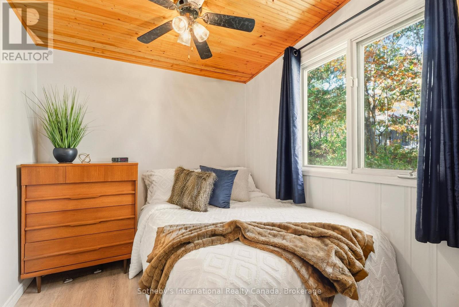 1161 North Kahshe Lake Road, Gravenhurst (Morrison), Ontario  P0E 1G0 - Photo 32 - X12459220