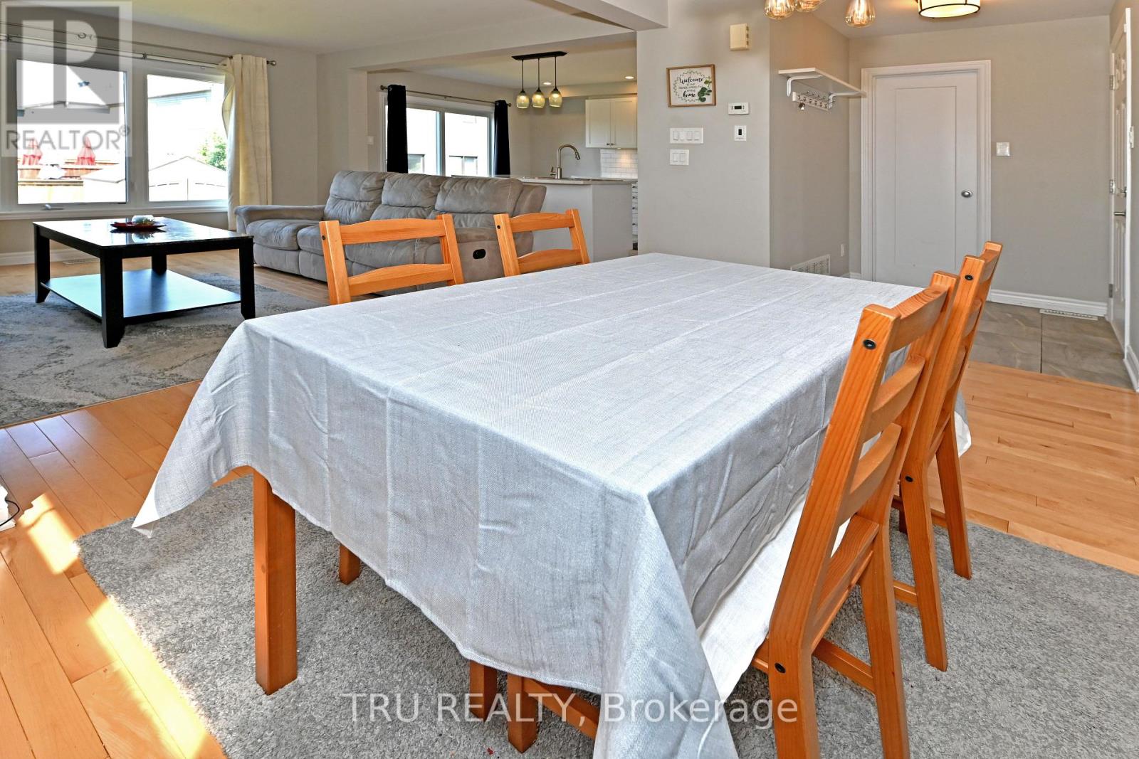 501 Paine Avenue, Ottawa, Ontario  K2T 0K7 - Photo 11 - X12459228