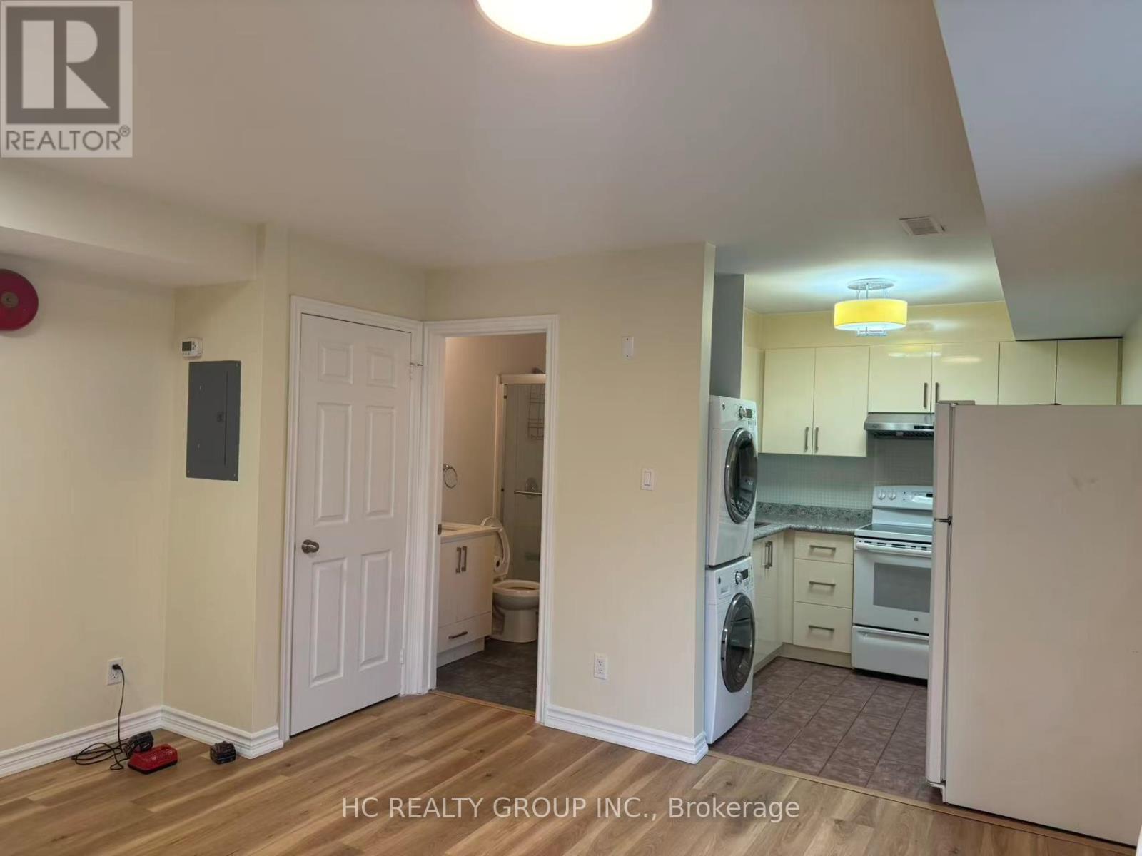 2 - 1606 Queen Street E, Toronto, Ontario  M4L 1G2 - Photo 4 - E12372315