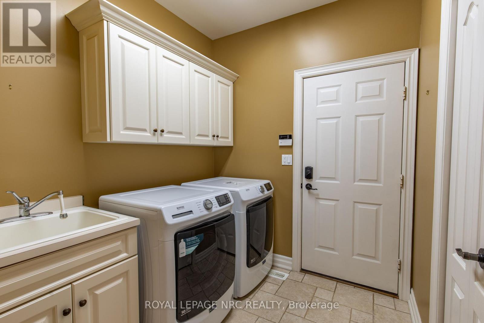 6 Muirfield Trail, Welland, Ontario  L3B 6G7 - Photo 23 - X12459231