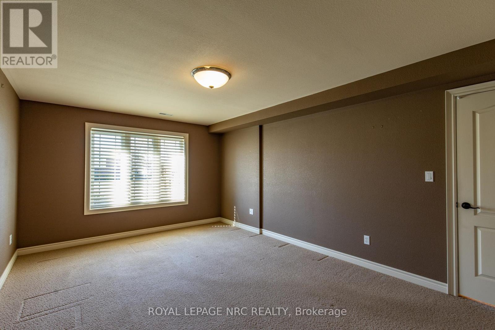6 Muirfield Trail, Welland, Ontario  L3B 6G7 - Photo 37 - X12459231