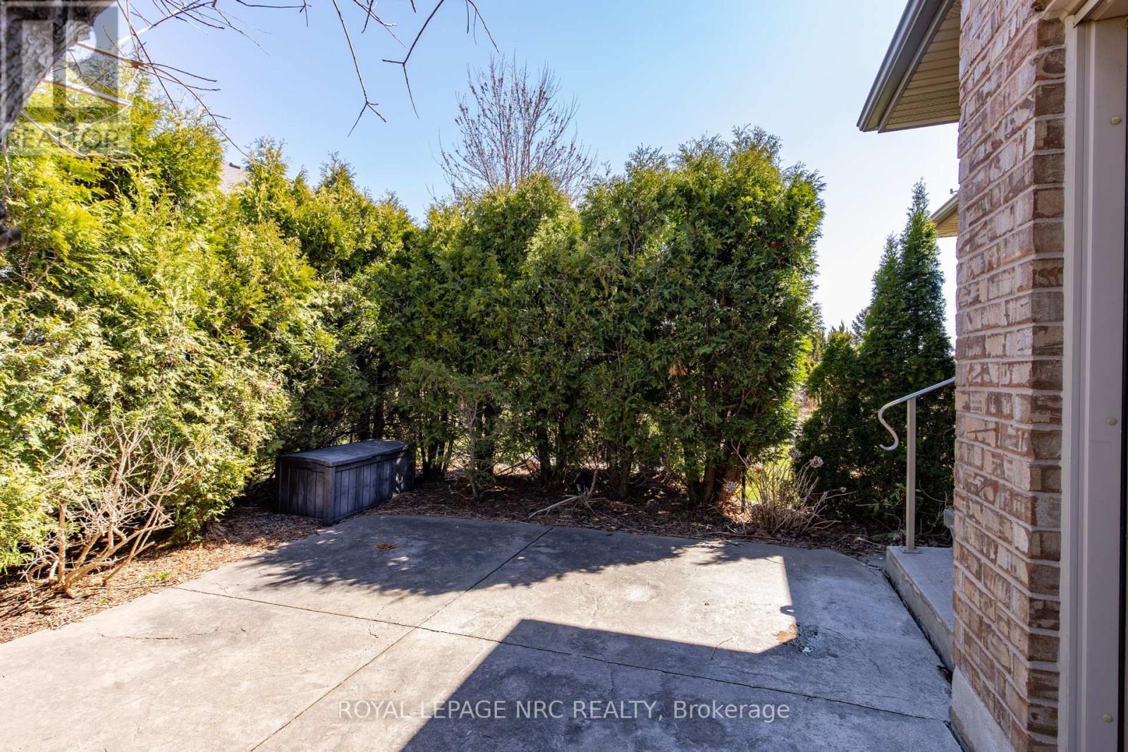 6 Muirfield Trail, Welland, Ontario  L3B 6G7 - Photo 45 - X12459231