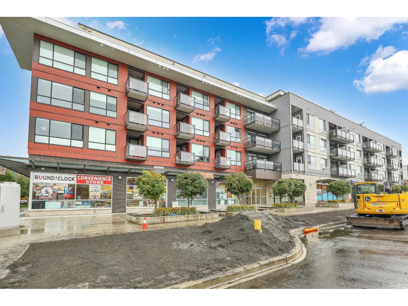 208 18811 72 AVENUE, surrey, British Columbia