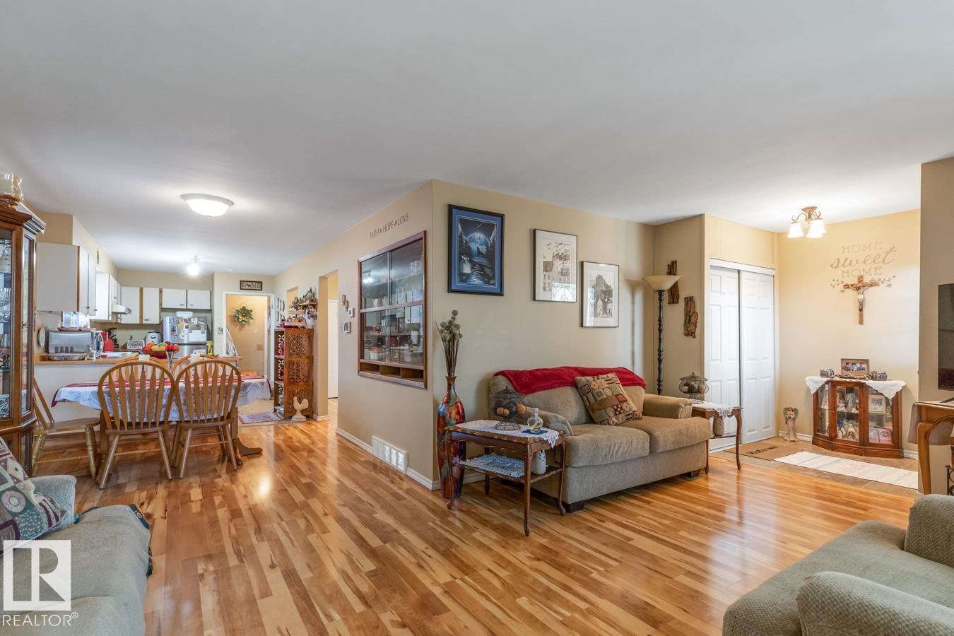 12232 83 St Nw, Edmonton, Alberta  T5B 3A2 - Photo 7 - E4461917