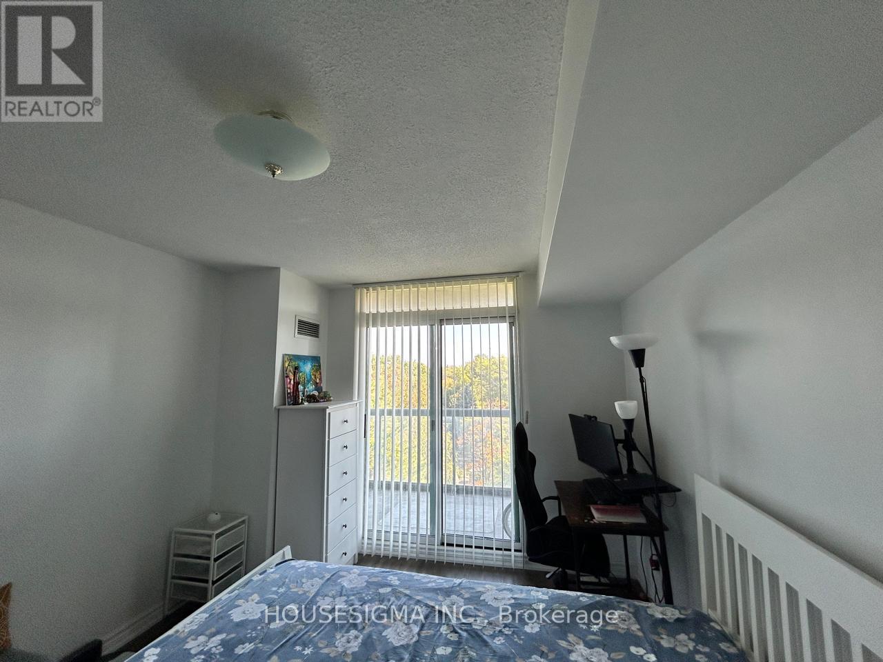 709 - 28 Empress Avenue, Toronto, Ontario  M2N 6Z7 - Photo 2 - C12459221
