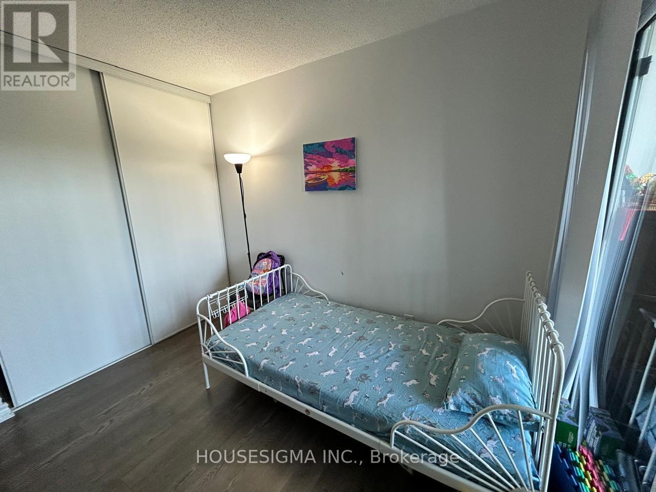 709 - 28 Empress Avenue, Toronto, Ontario  M2N 6Z7 - Photo 5 - C12459221