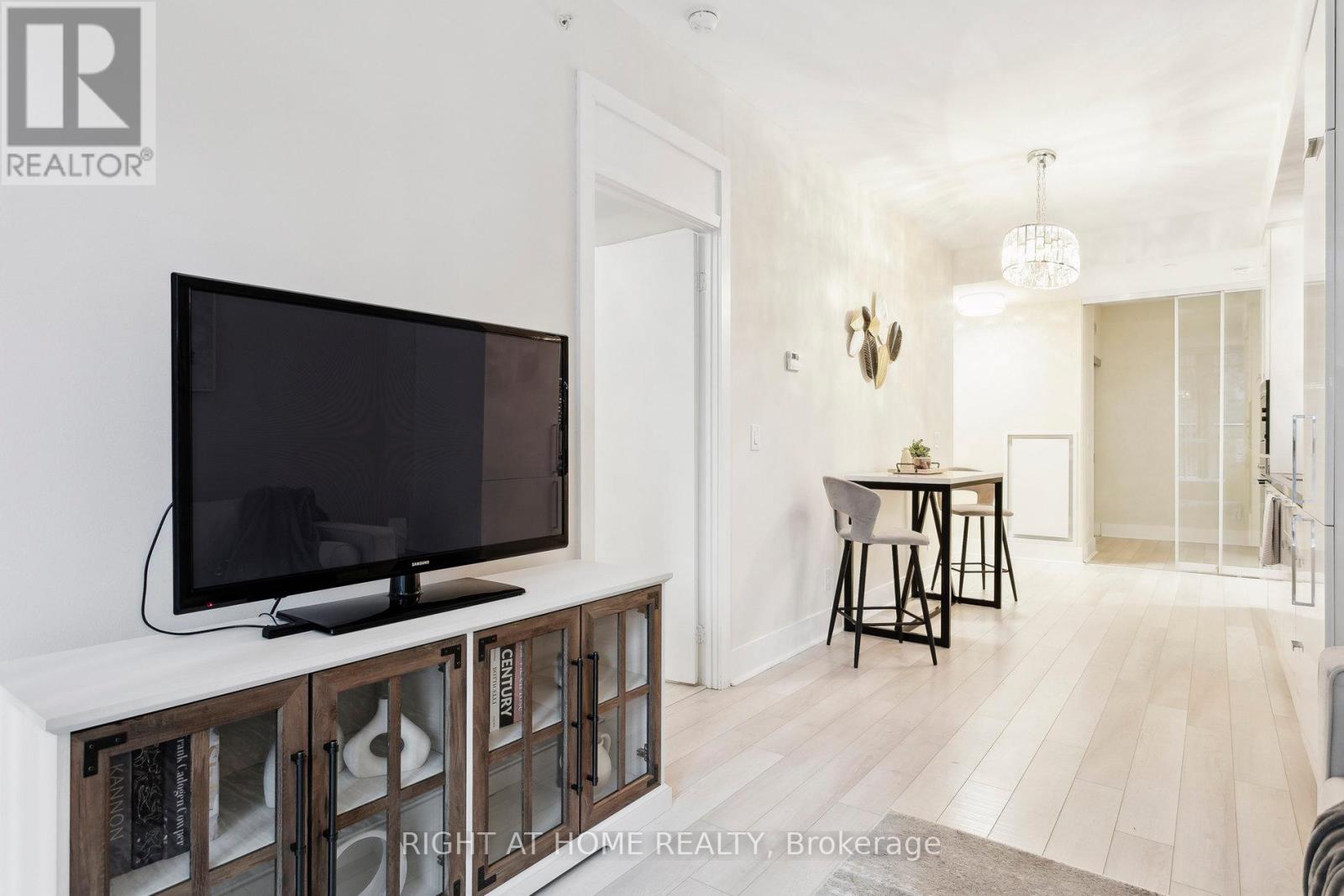 311 - 32 Davenport Road, Toronto, Ontario  M5R 1H3 - Photo 18 - C12459223