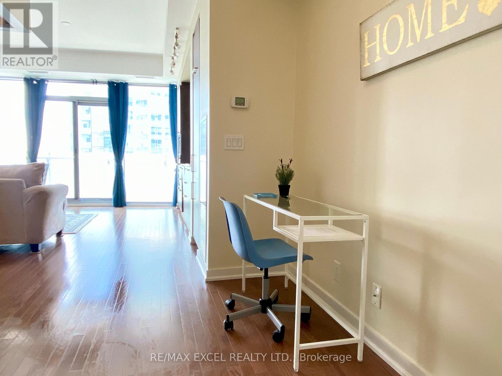 3704 - 14 YORK STREET, Toronto, Ontario