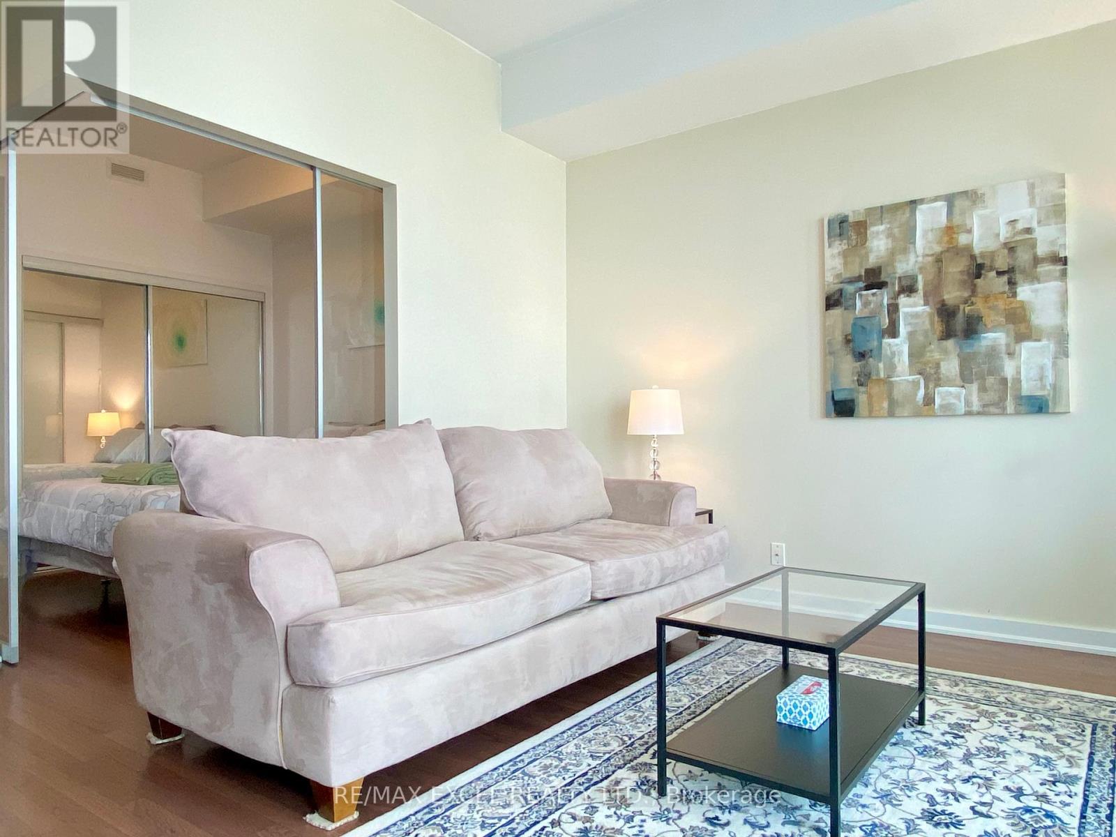 3704 - 14 York Street, Toronto, Ontario  M5J 0B1 - Photo 2 - C12459226
