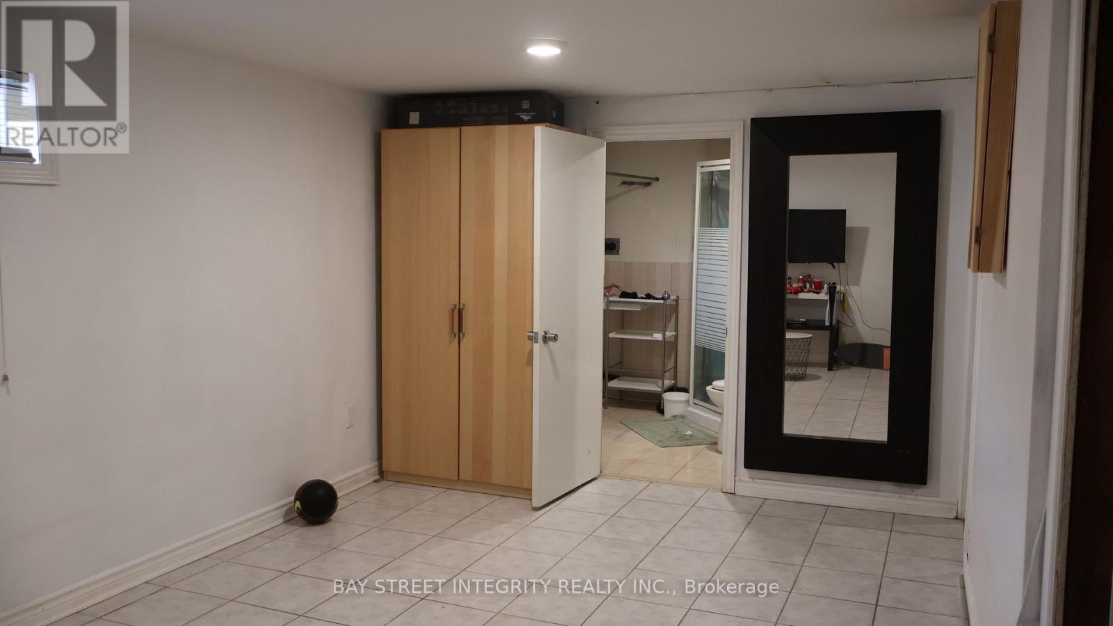 3 Maplegrove Avenue, Bradford West Gwillimbury, Ontario  L3Z 1R9 - Photo 17 - N12459232