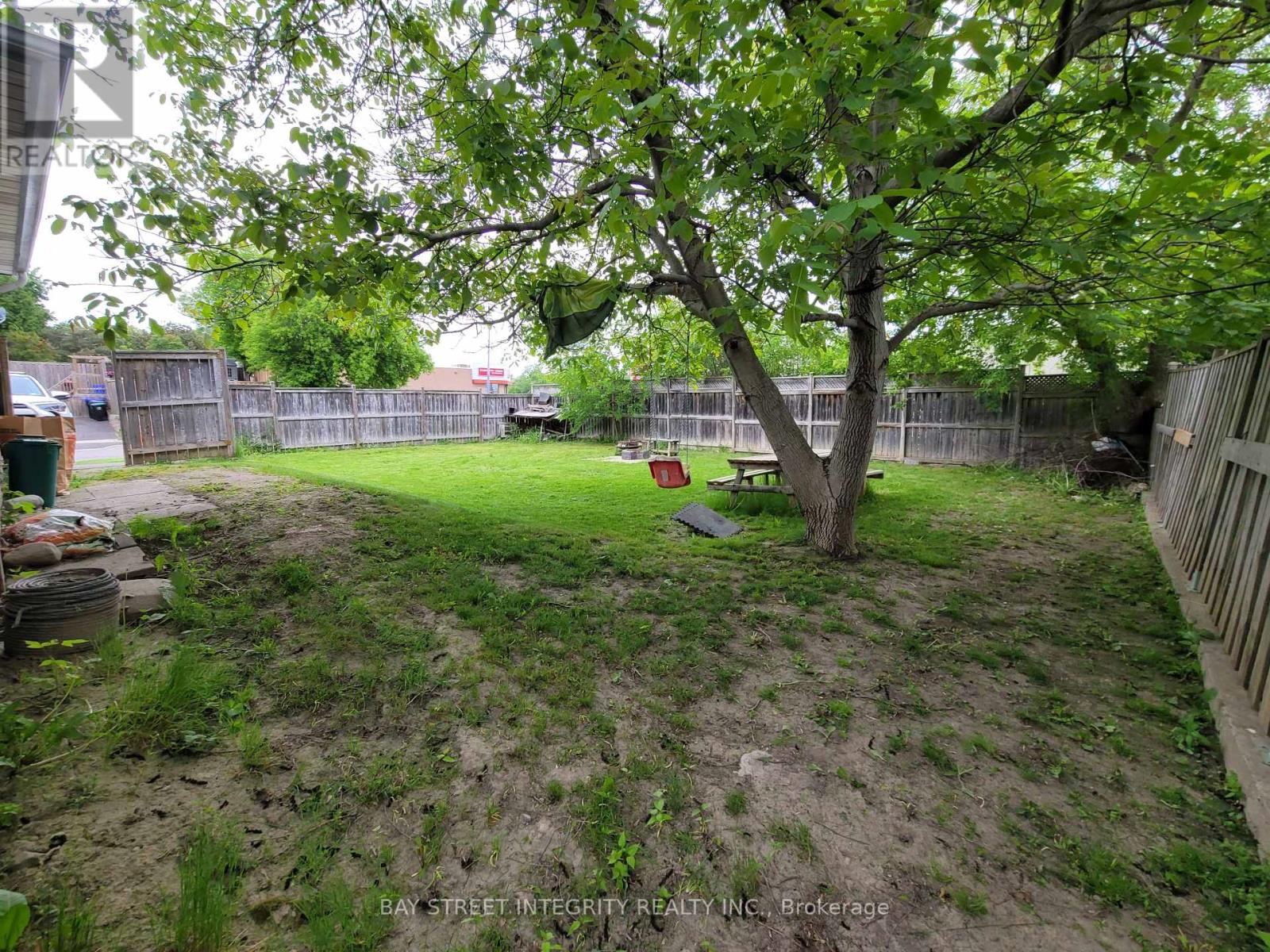 3 Maplegrove Avenue, Bradford West Gwillimbury, Ontario  L3Z 1R9 - Photo 22 - N12459232