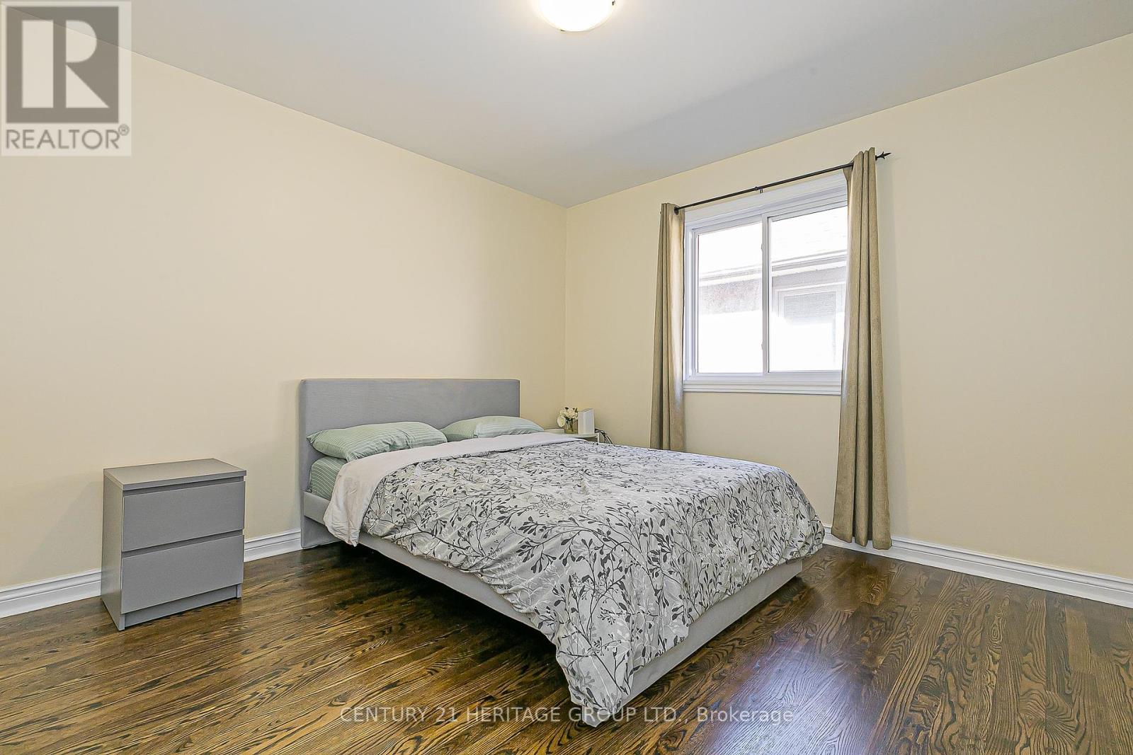 741 College Manor Drive, Newmarket, Ontario  L3Y 8G5 - Photo 17 - N12459238