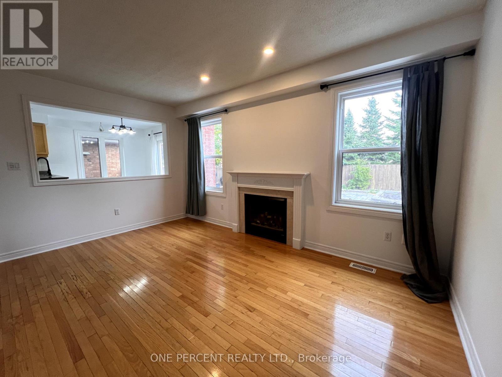 10 Royal Park Boulevard, Barrie, Ontario  L4N 0G6 - Photo 7 - S12459233