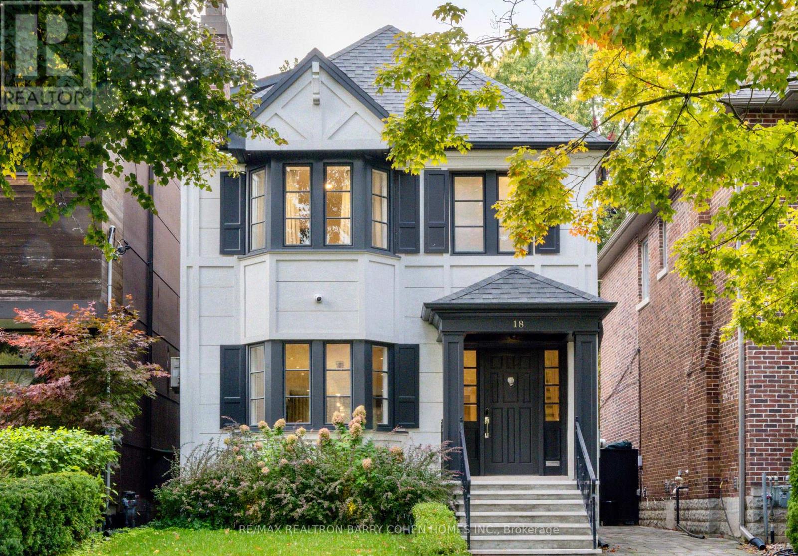 18 ASTLEY AVENUE, Toronto, Ontario