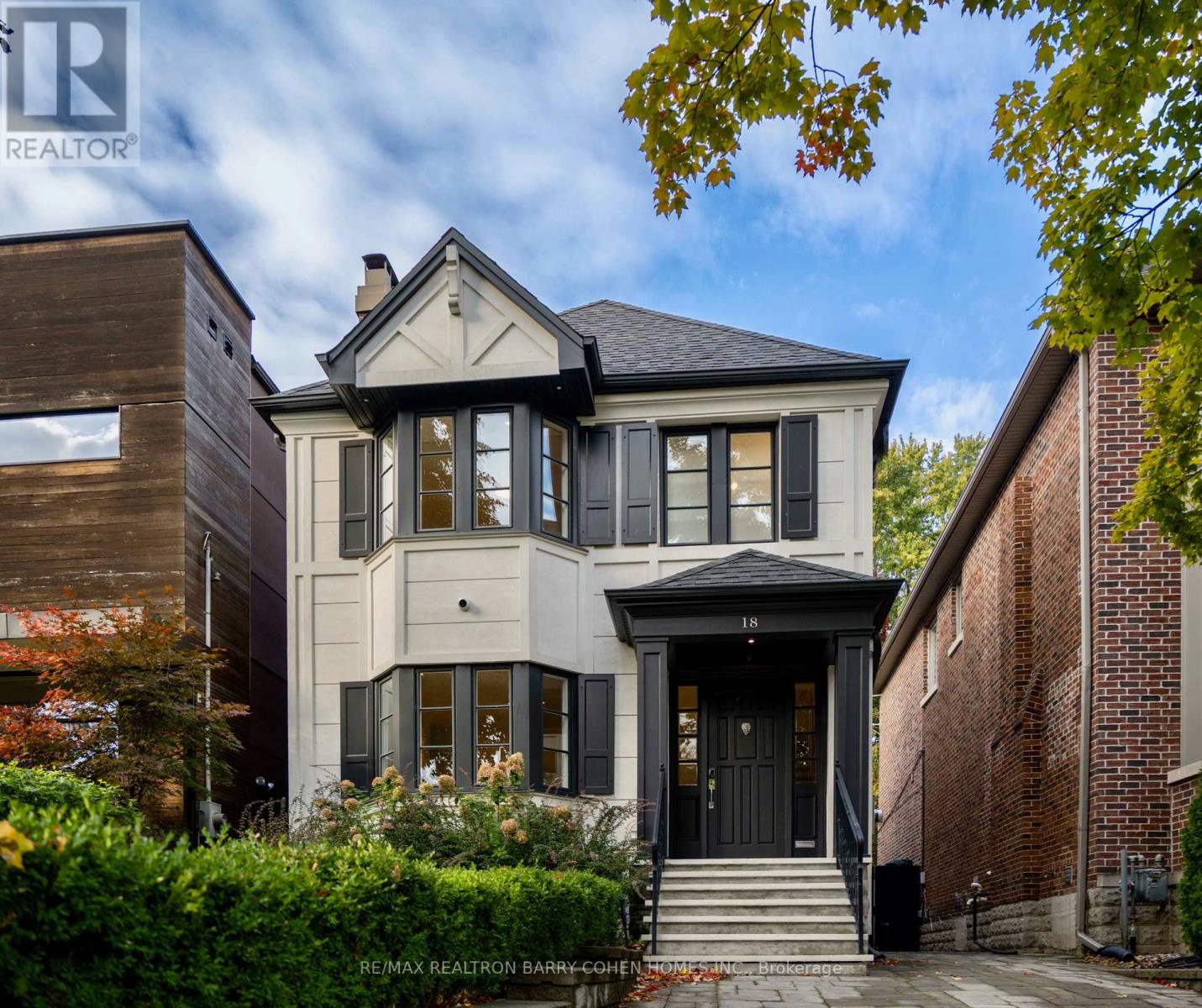 18 Astley Avenue, Toronto, Ontario  M4W 3B4 - Photo 3 - C12418736