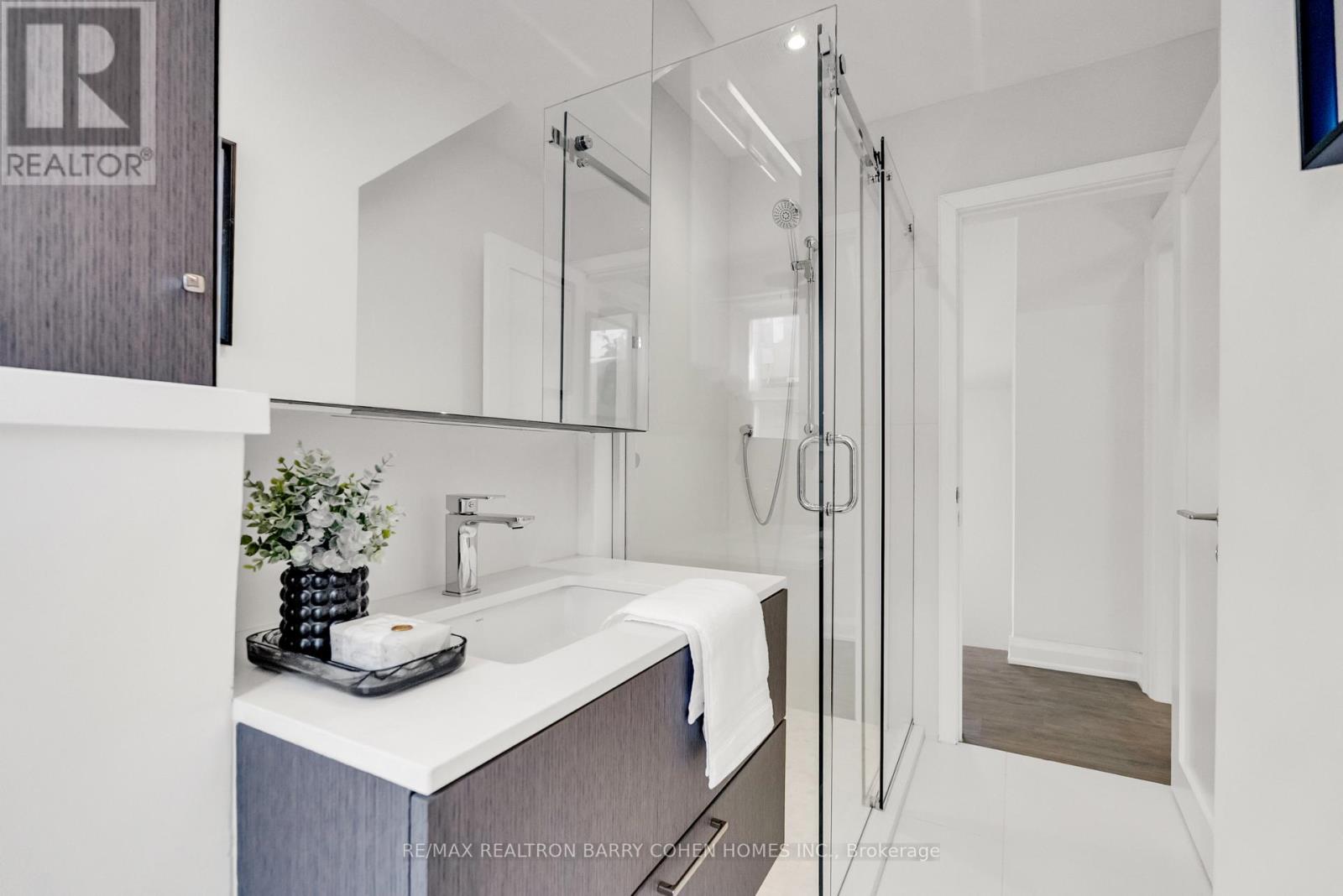18 Astley Avenue, Toronto, Ontario  M4W 3B4 - Photo 36 - C12418736
