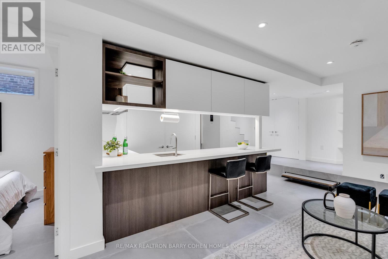 18 Astley Avenue, Toronto, Ontario  M4W 3B4 - Photo 40 - C12418736