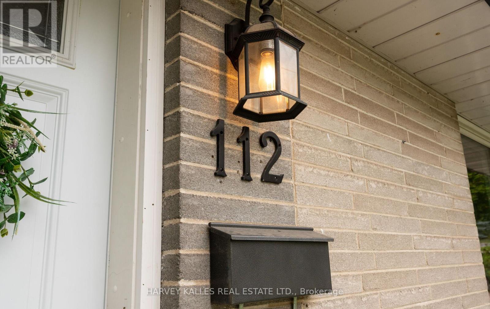 112 Dumble Avenue, Peterborough, Ontario  K9H 5A8 - Photo 2 - X12426948