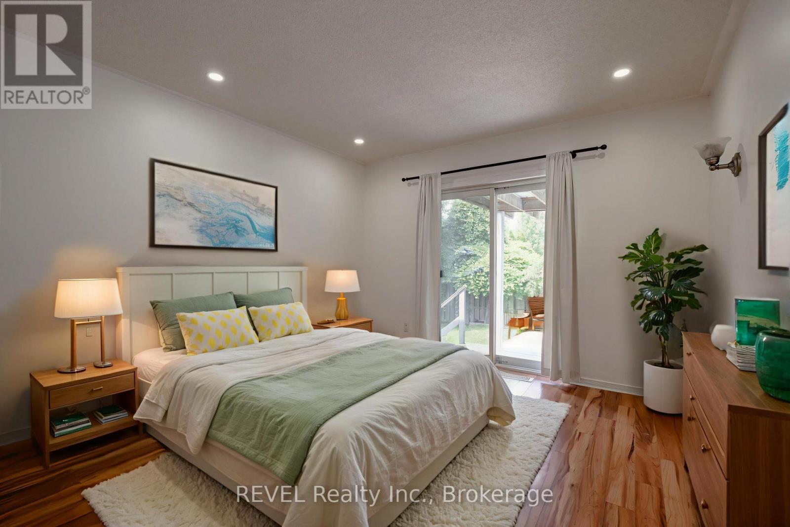 35 Summers Drive, Thorold, Ontario  L2V 4Z9 - Photo 14 - X12426925