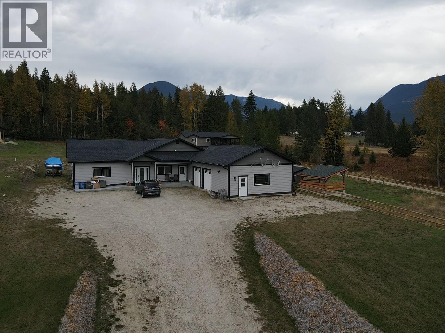 207 Cotswold Road, Nakusp, British Columbia  V0G 1R1 - Photo 29 - 10365296