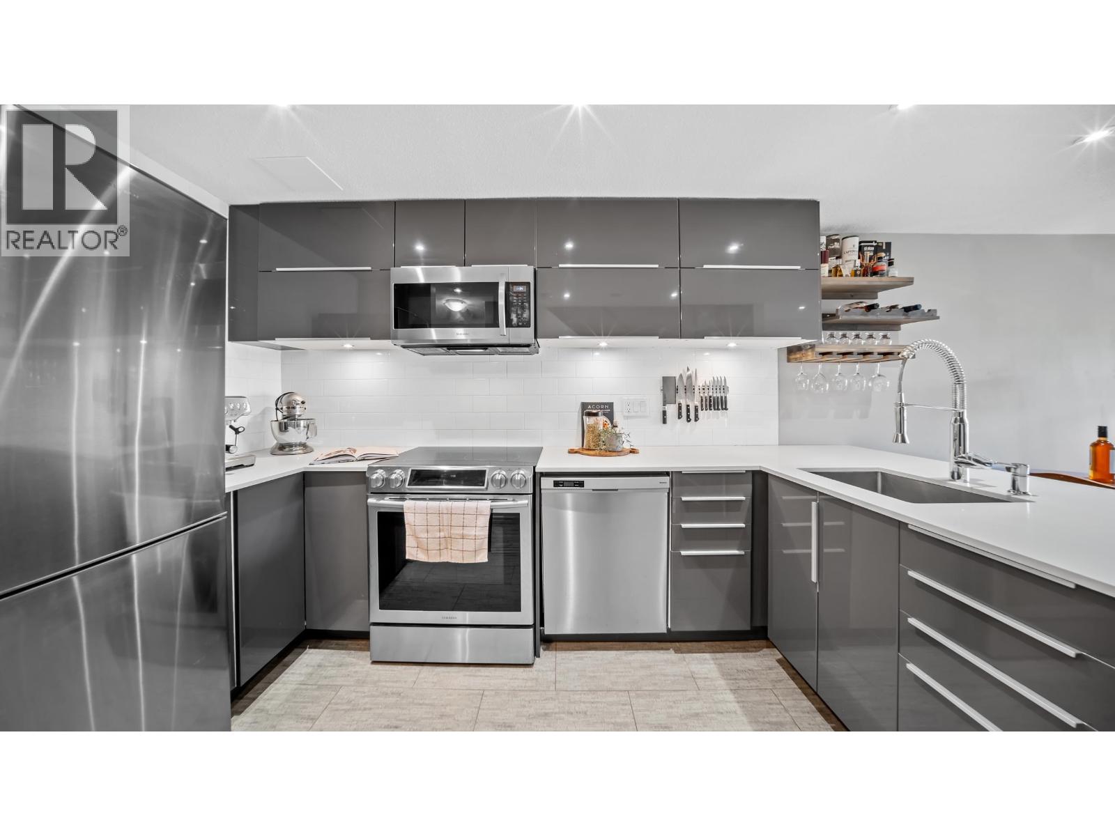17 1345 W 4th Avenue, Vancouver, British Columbia  V6H 3Y8 - Photo 4 - R3057758