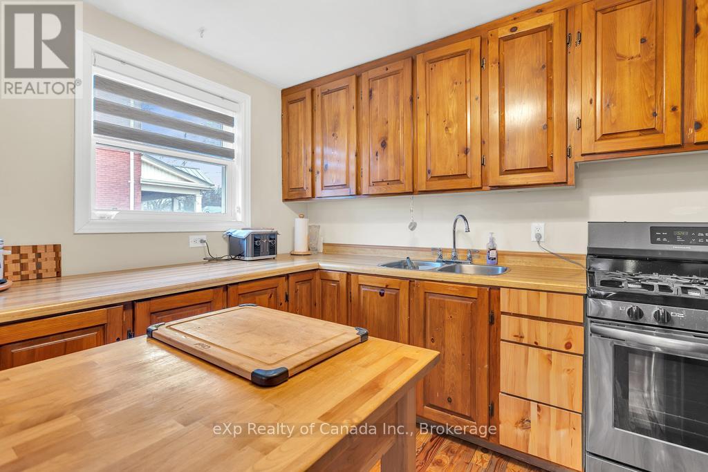 762 Little Hill Street, London East, Ontario  N5Z 1M9 - Photo 3 - X12459259