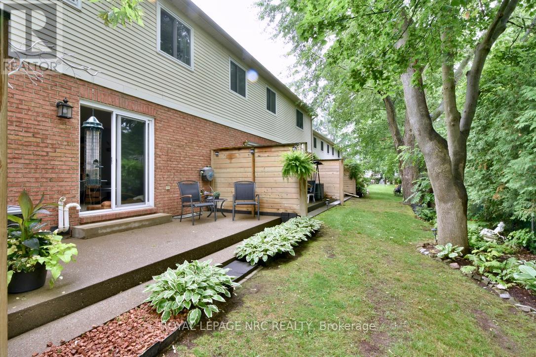 11 - 159 Canboro Road, Pelham, Ontario  L0S 1E5 - Photo 25 - X12459251