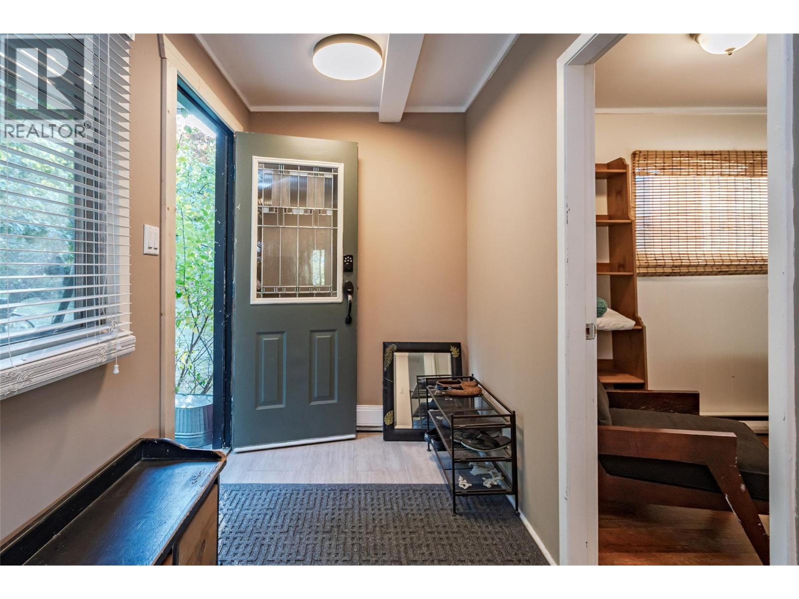 7635 Ross Road, Nelson, British Columbia  V1L 6R5 - Photo 4 - 10365616
