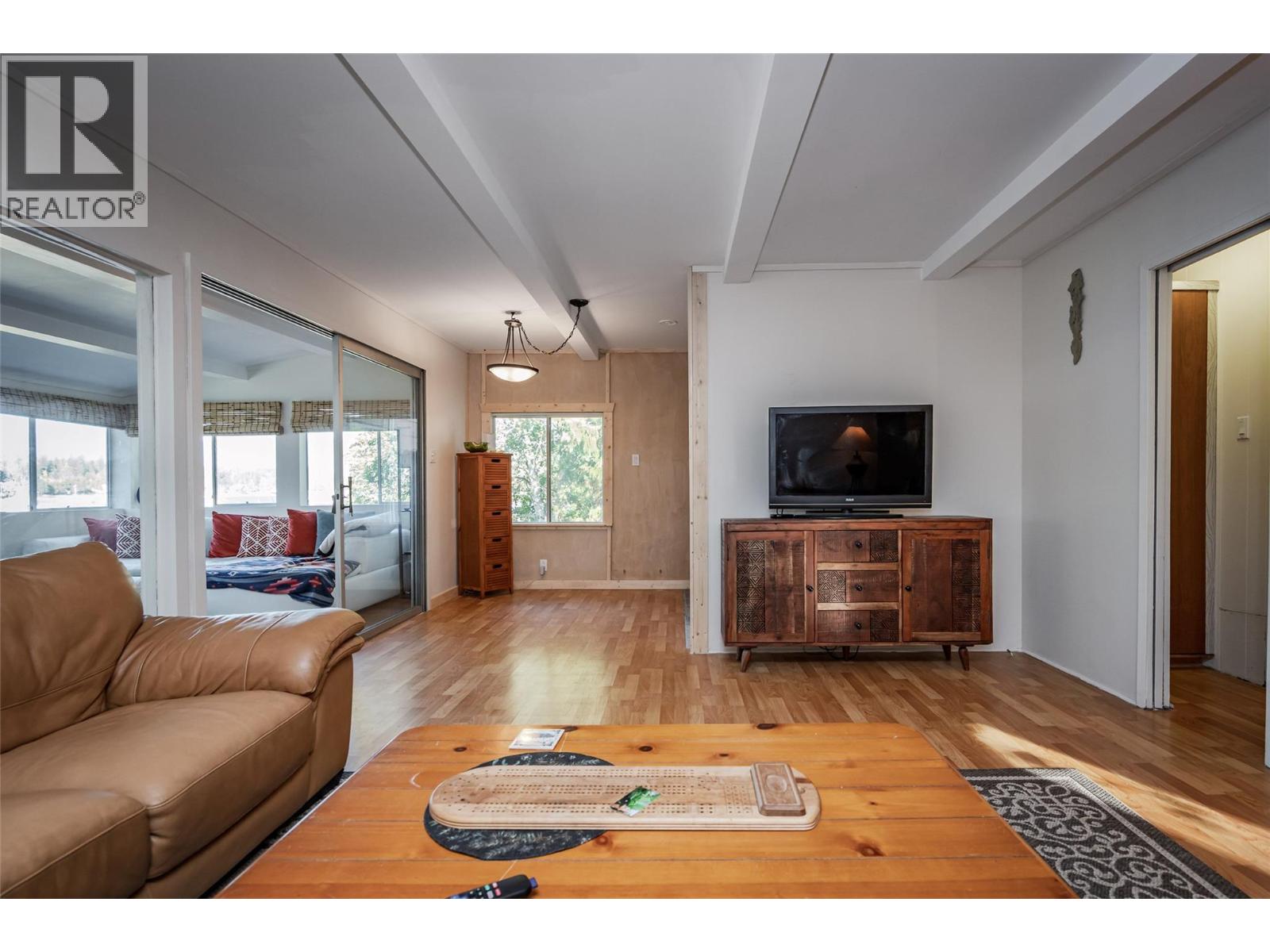 7635 Ross Road, Nelson, British Columbia  V1L 6R5 - Photo 9 - 10365616