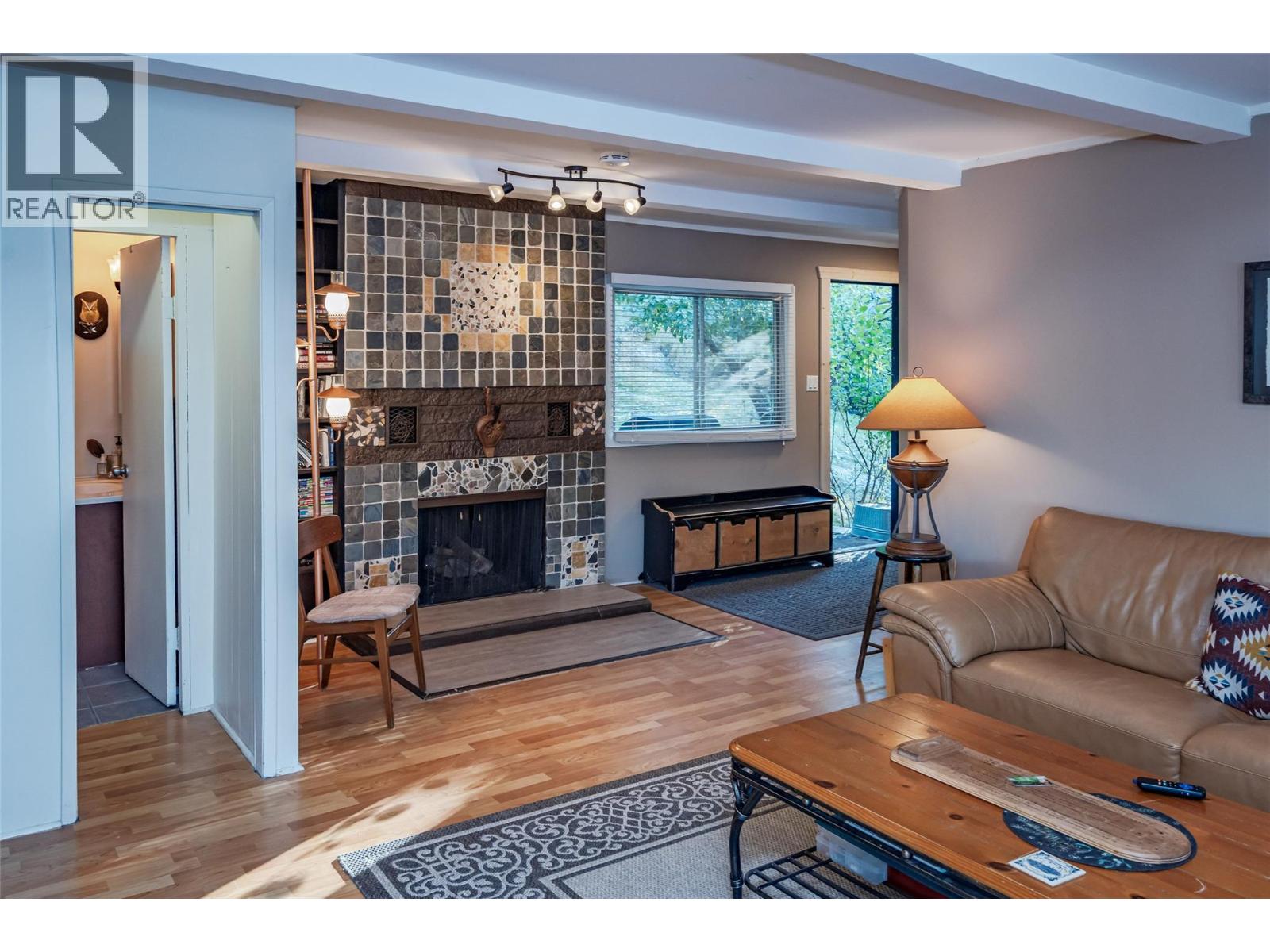 7635 Ross Road, Nelson, British Columbia  V1L 6R5 - Photo 14 - 10365616