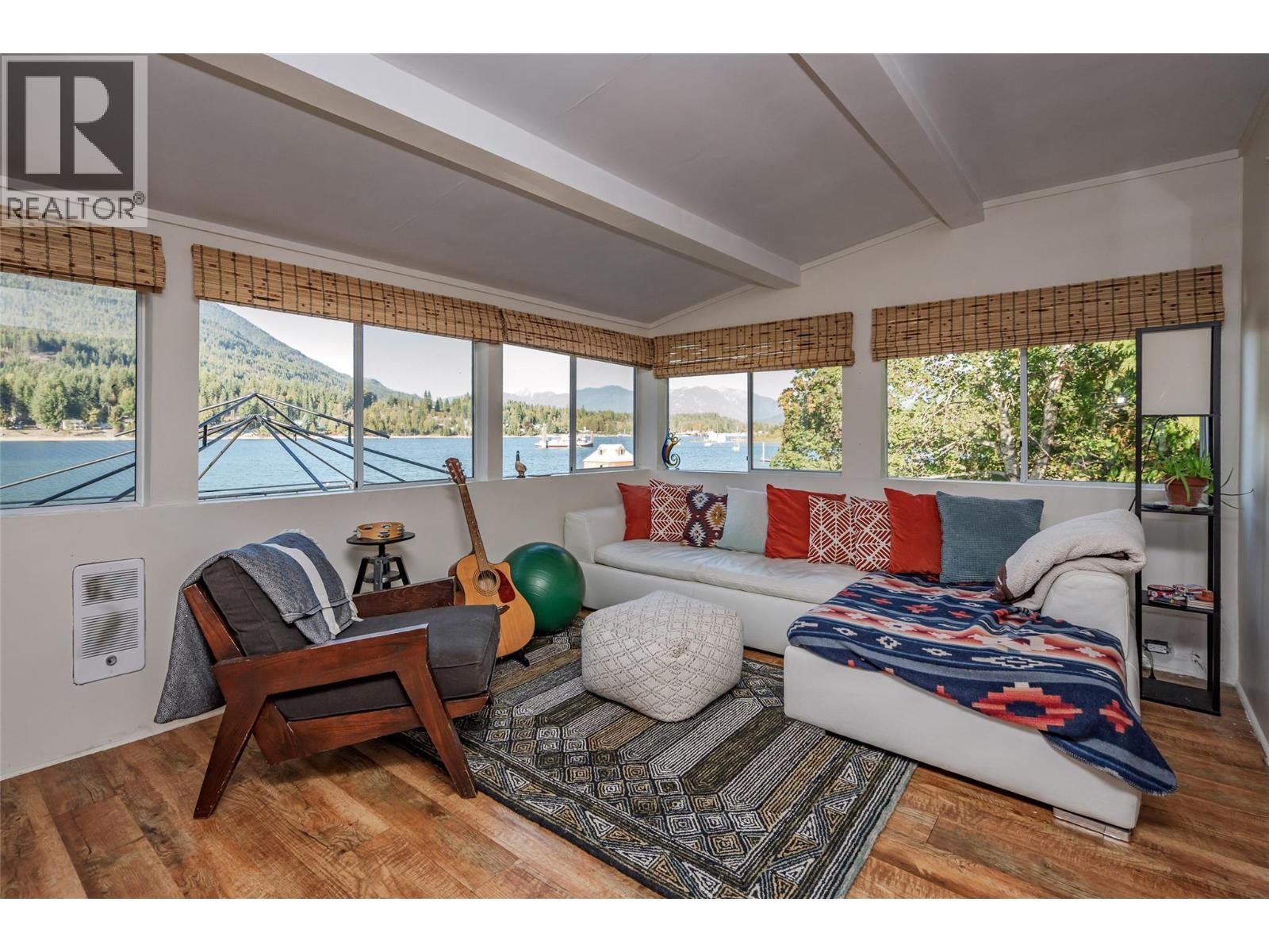 7635 Ross Road, Nelson, British Columbia  V1L 6R5 - Photo 21 - 10365616