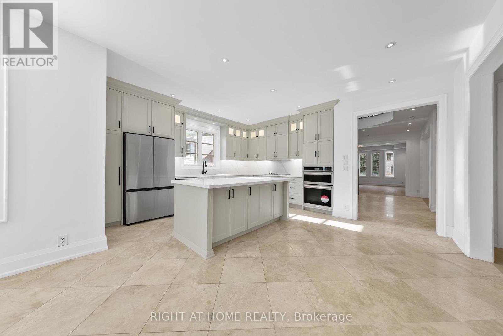 125 Kingsdale Avenue, Toronto, Ontario  M2N 3W5 - Photo 16 - C12459254