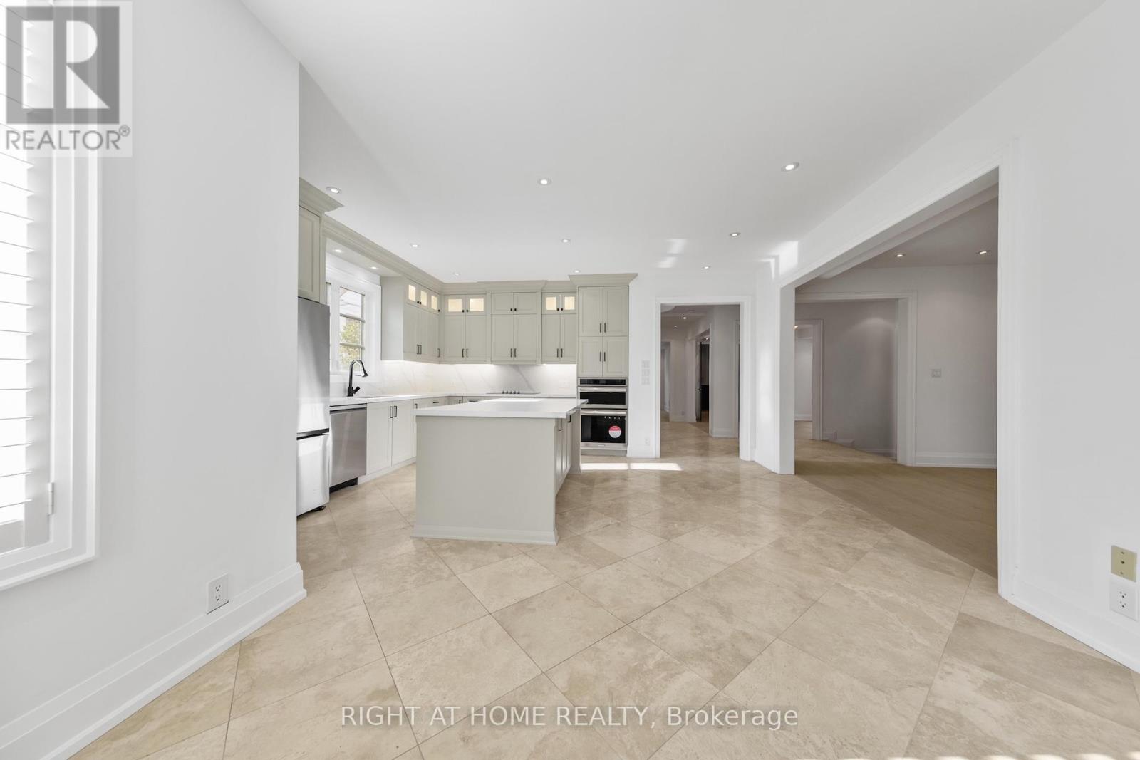 125 Kingsdale Avenue, Toronto, Ontario  M2N 3W5 - Photo 18 - C12459254