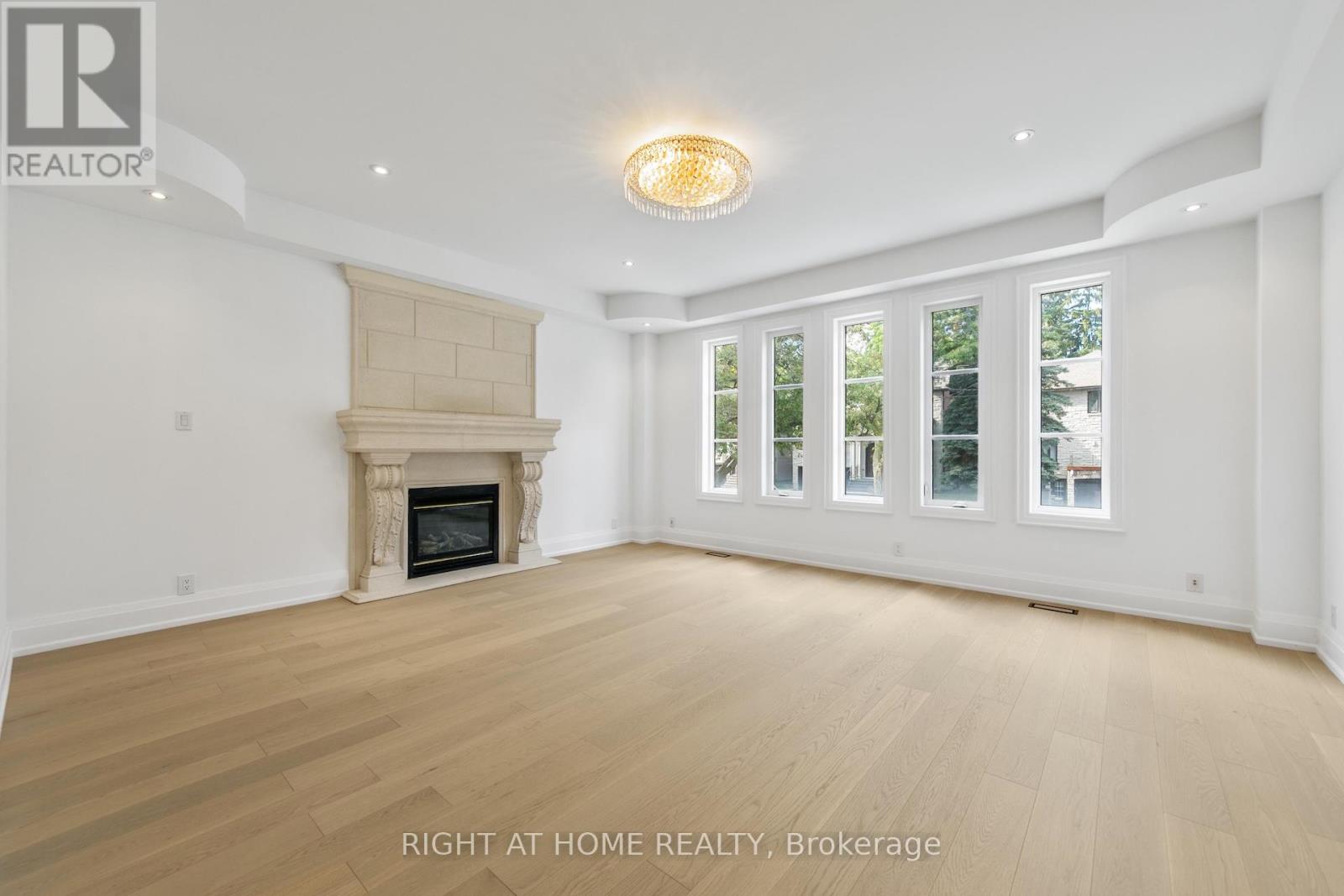125 Kingsdale Avenue, Toronto, Ontario  M2N 3W5 - Photo 20 - C12459254