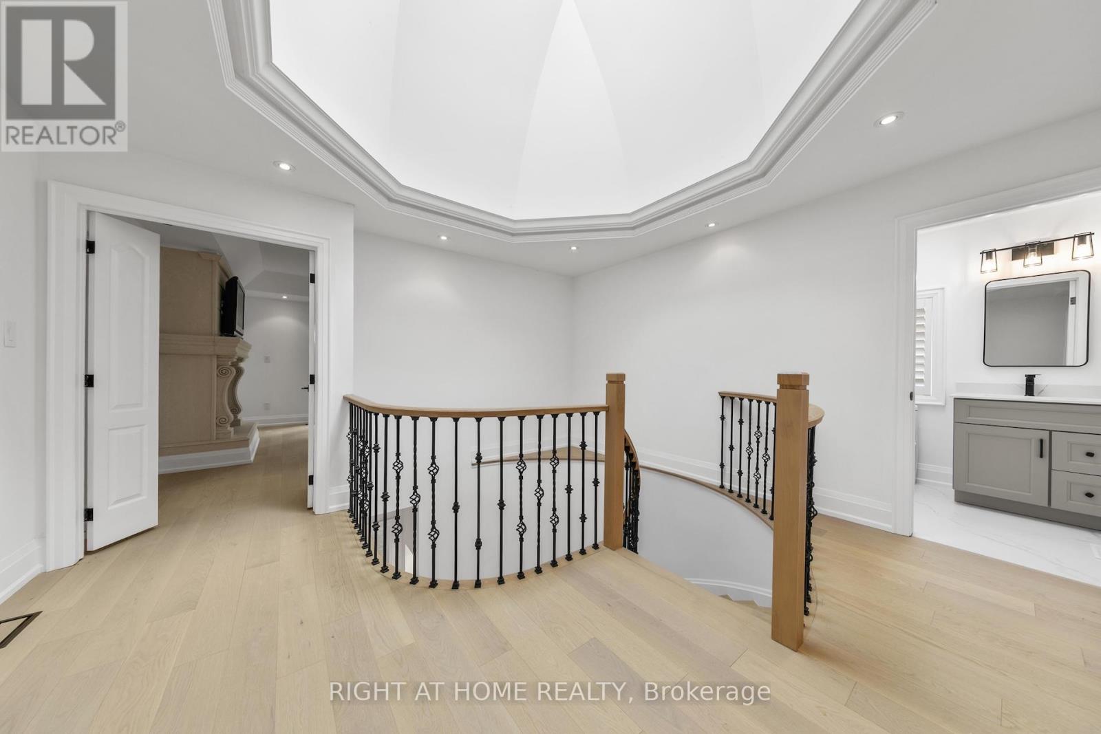 125 Kingsdale Avenue, Toronto, Ontario  M2N 3W5 - Photo 24 - C12459254