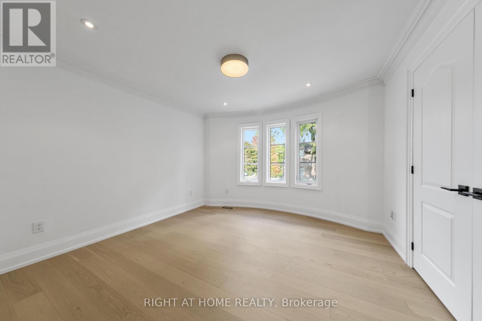 125 Kingsdale Avenue, Toronto, Ontario  M2N 3W5 - Photo 34 - C12459254