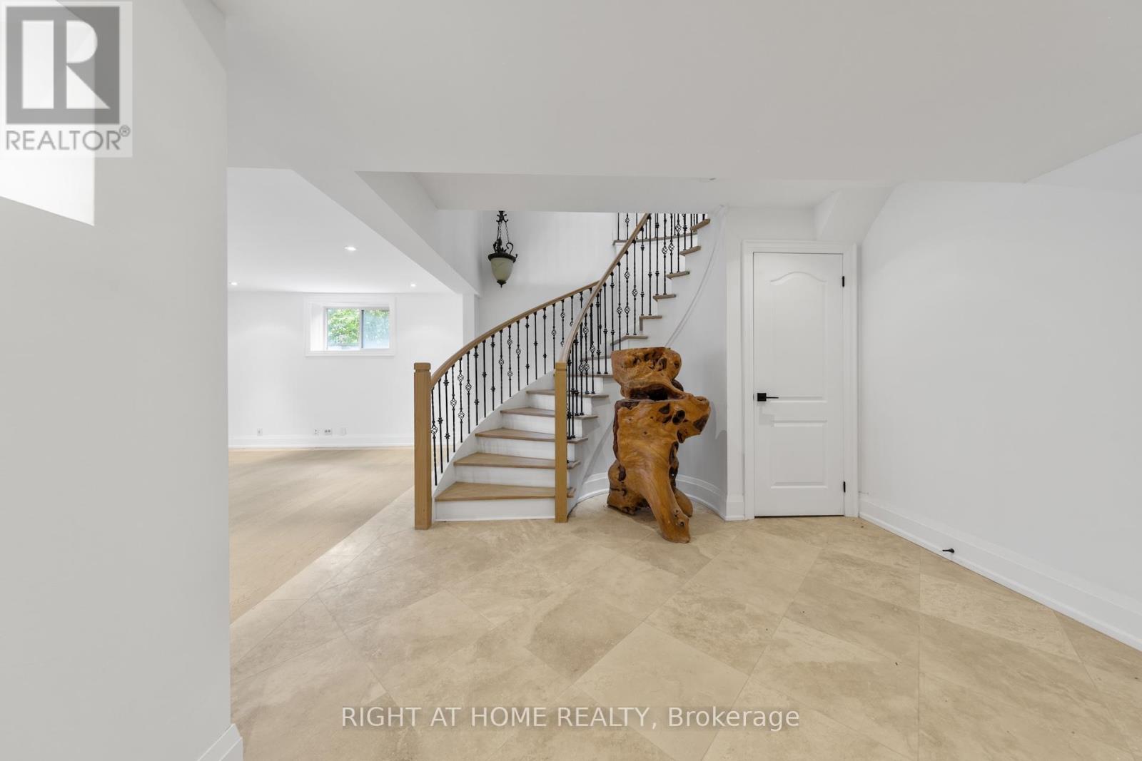 125 Kingsdale Avenue, Toronto, Ontario  M2N 3W5 - Photo 44 - C12459254
