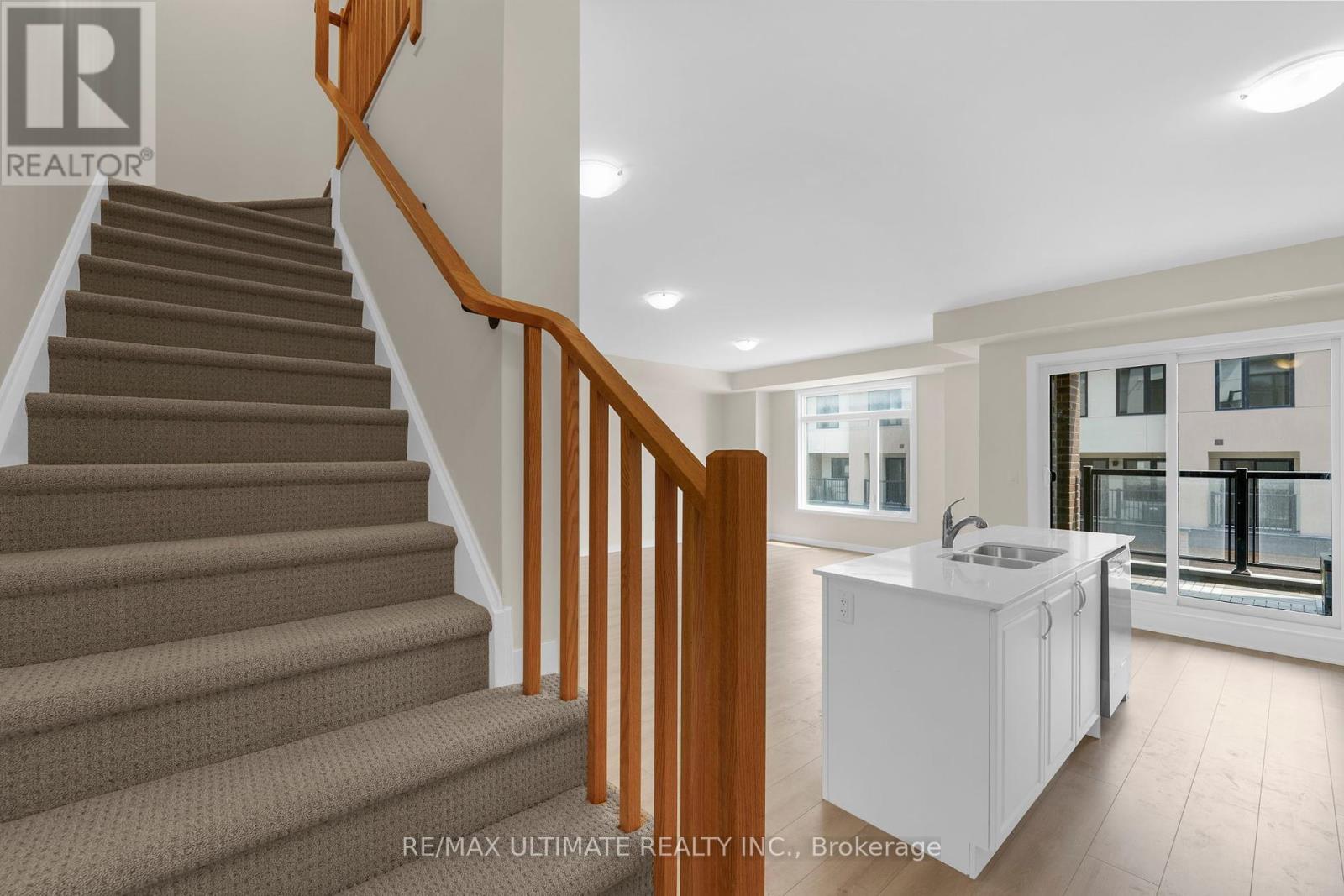 1310 - 1695 Dersan Street, Pickering, Ontario  L1X 0S9 - Photo 3 - E12459249