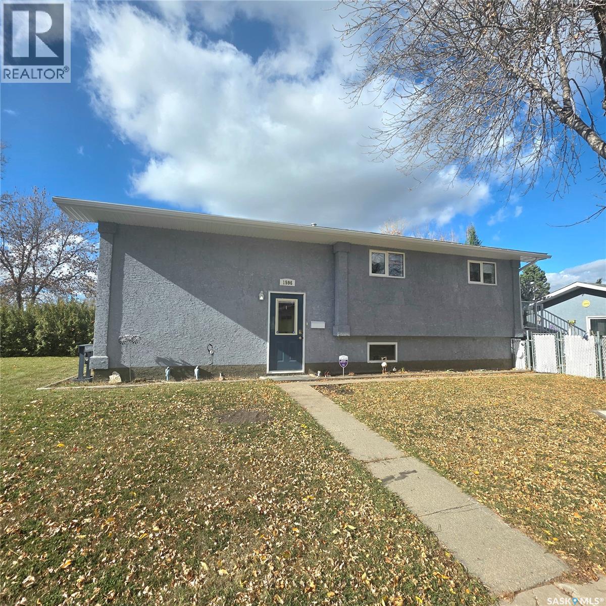 1596 McIntosh DRIVE, Prince Albert, Saskatchewan